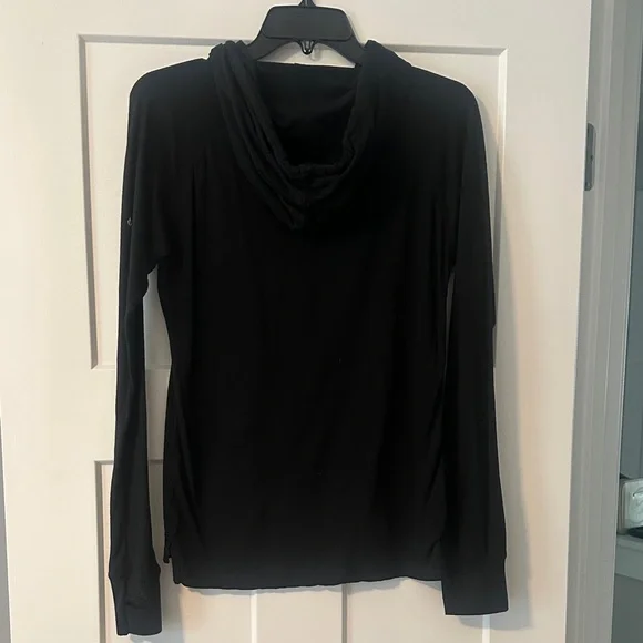 Purdue Black Hooded Shirt with Gold Sequin P Logo - Picture 3 of 3